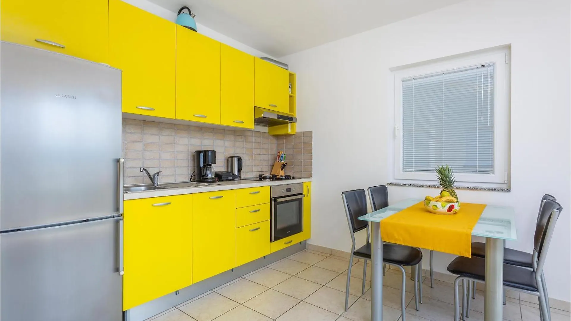 3 Bedroom Cozy Apartment In Dobrinj